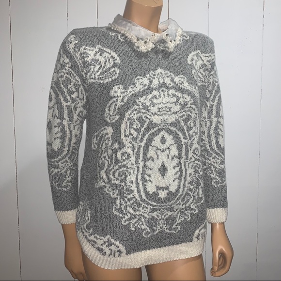 Gray pearly-collared knitter sweater - Picture 1 of 2